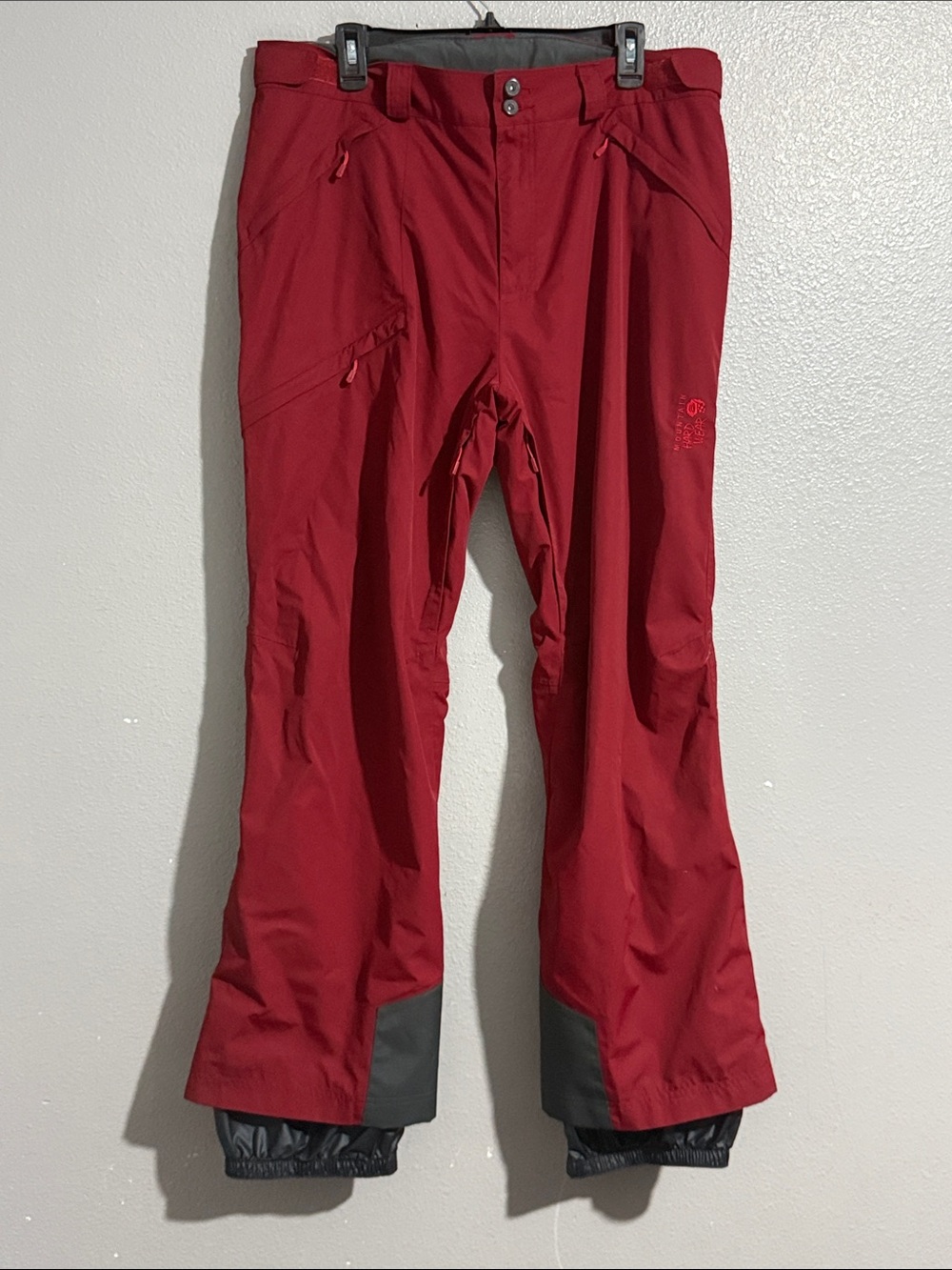 Mountain Hardwear RECCO Insulated snowboard ski pants Men size Large
